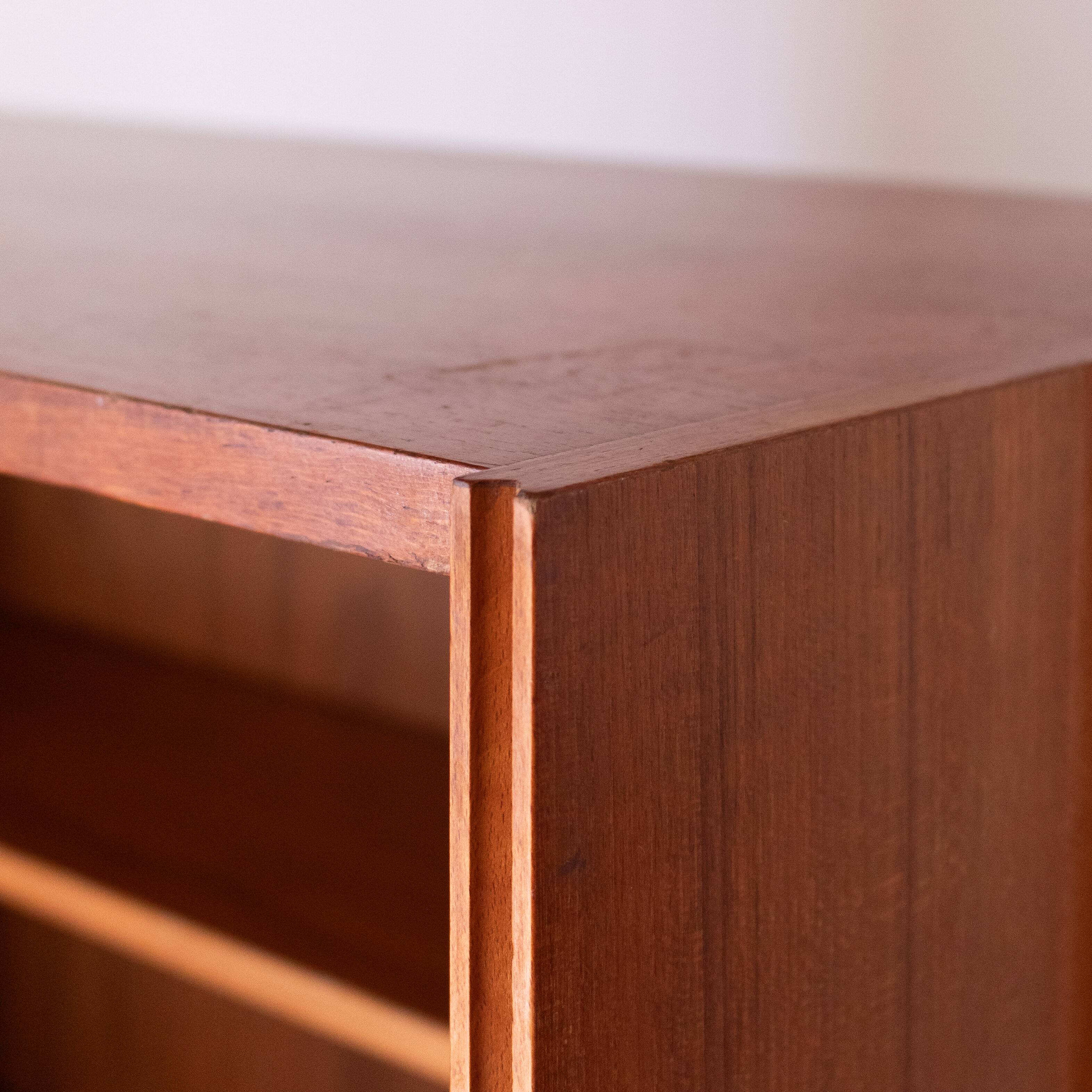 Vintage Italian Freestanding Teak Bookcase / Wall Unit in the Style of Dass