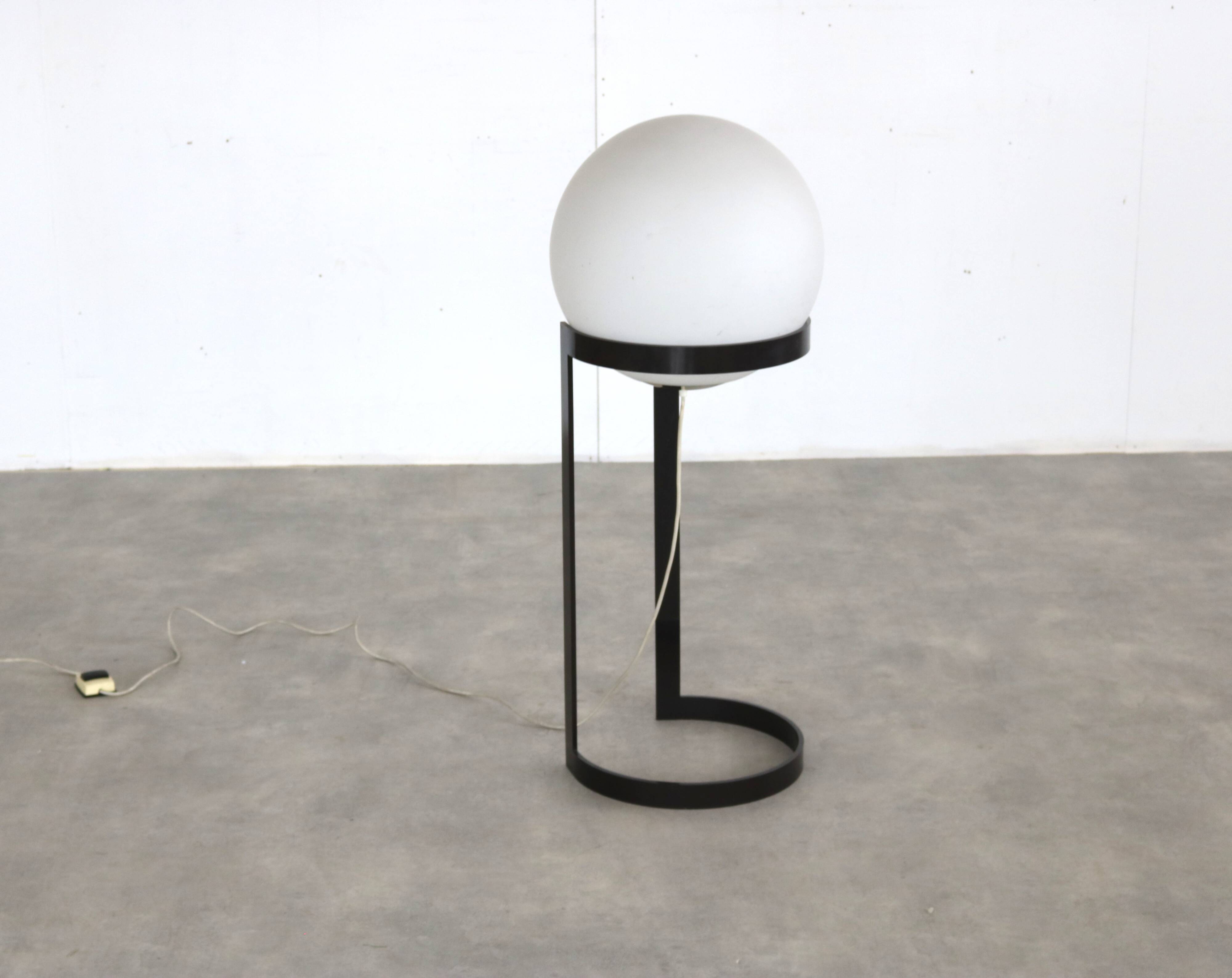 vintage floor lamp | lamp | Globe | 1980s