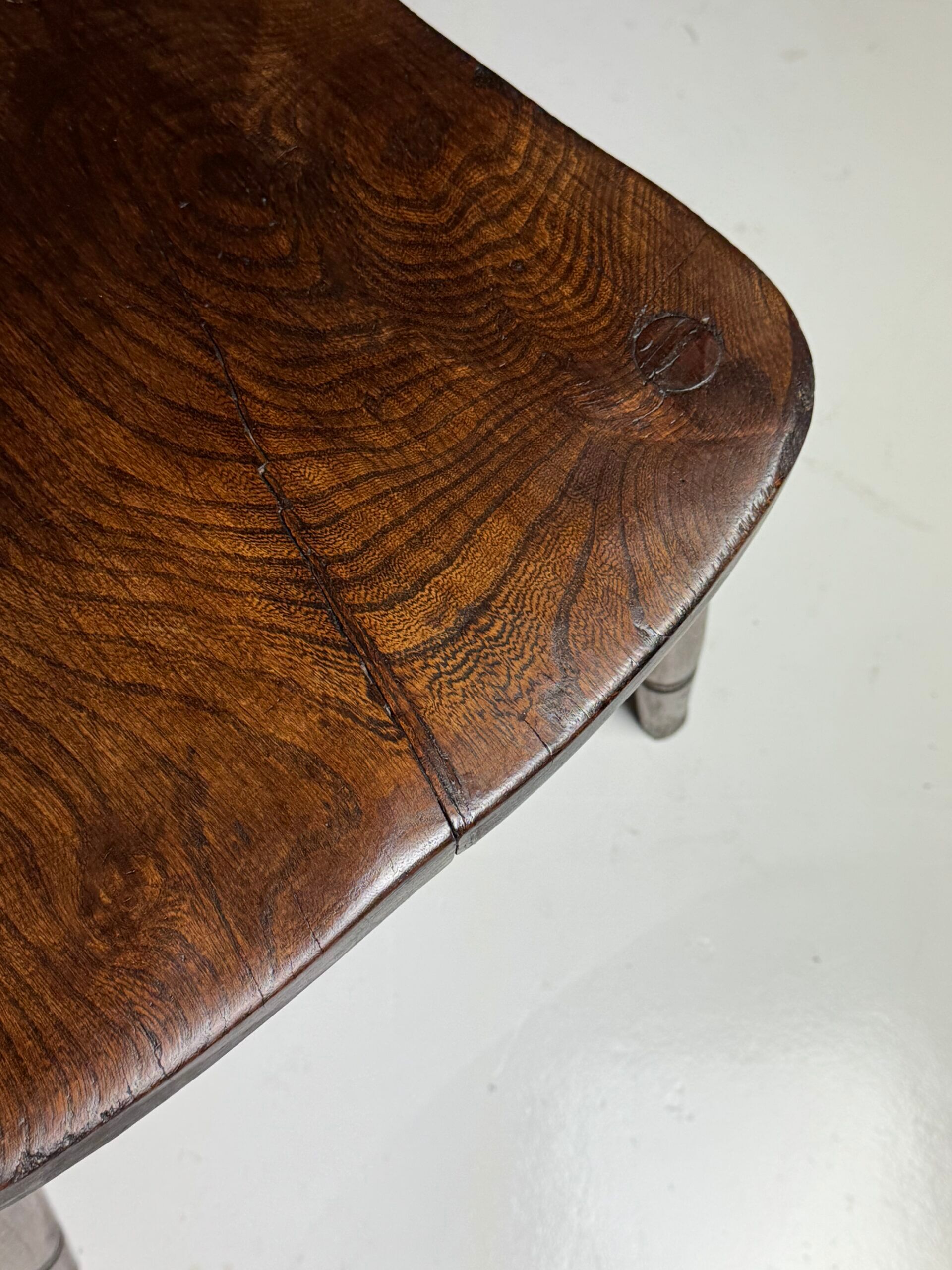 Set of 4 Windsor dining chairs