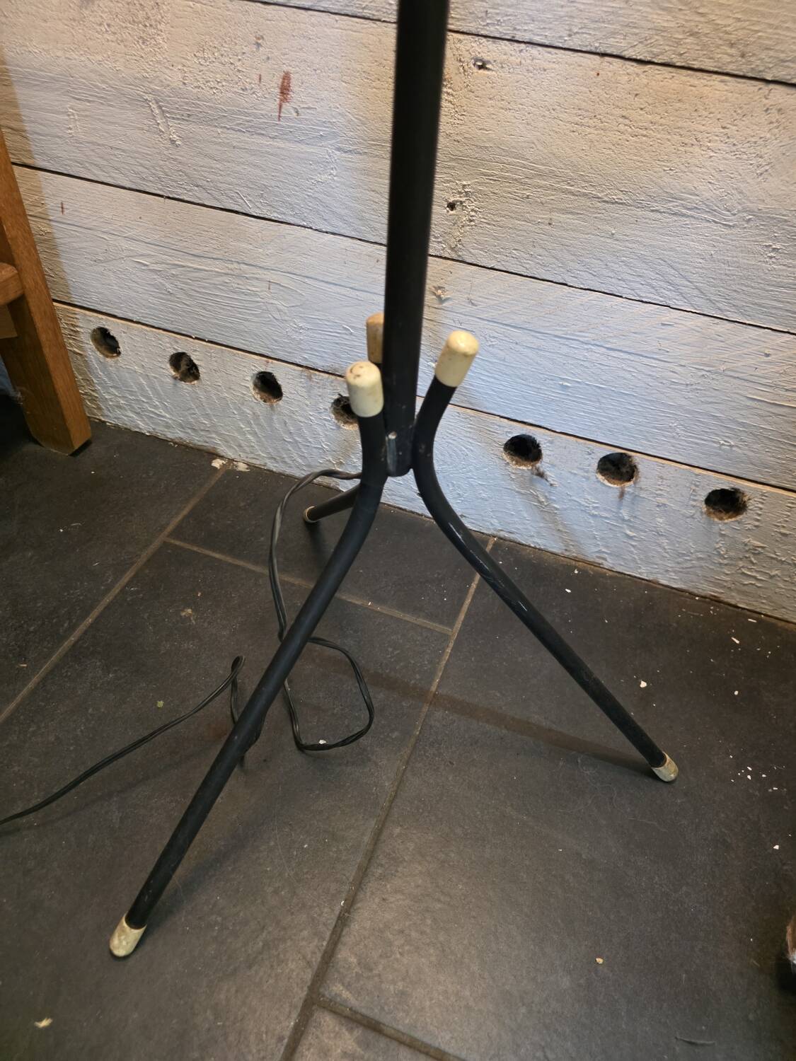 Lampadaire tripode vintage des années 60
