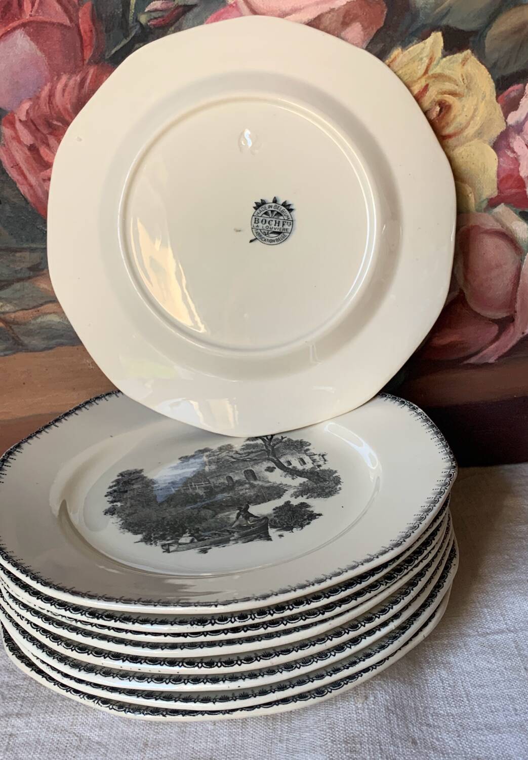 Neuf assiettes à dessert anciennes Boch La Louvière
