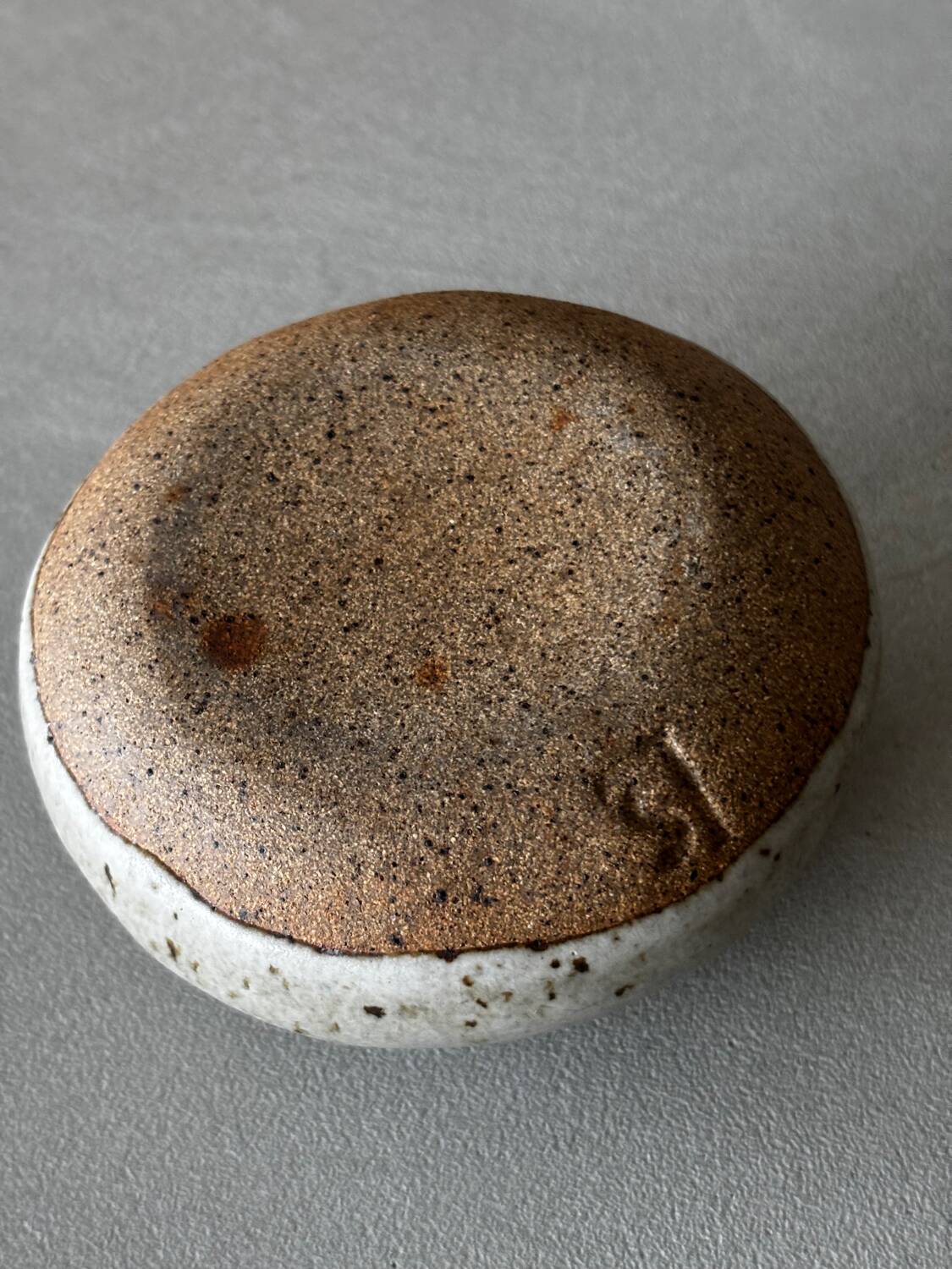 Ceramic enamelled trinket dish / jewellery holder