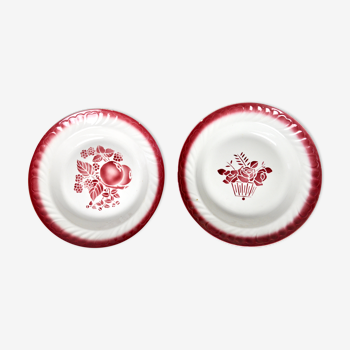 2 flowery serving dishes