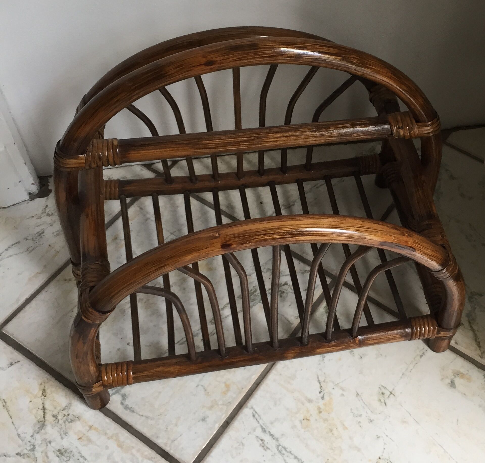 Magazine rack Wicker