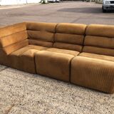 Sofa in velvet vintage