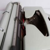 Hermes 3000 typewriter cleaned and tested