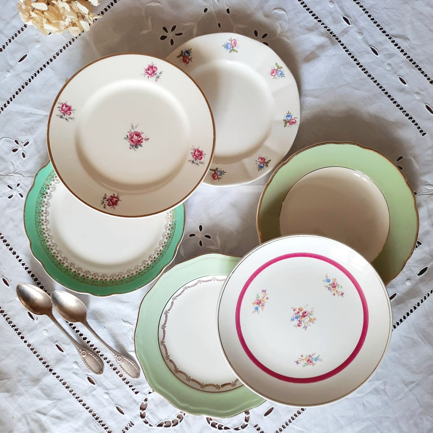Lot De 4 Assiettes à Dessert Anciennes En Porcelaine - Décor Paysage Et Coquelicots