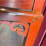 Red lacquer desk, Qing period of the XIXth century, opening to three drawers