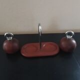 Salt and pepper mill set on base