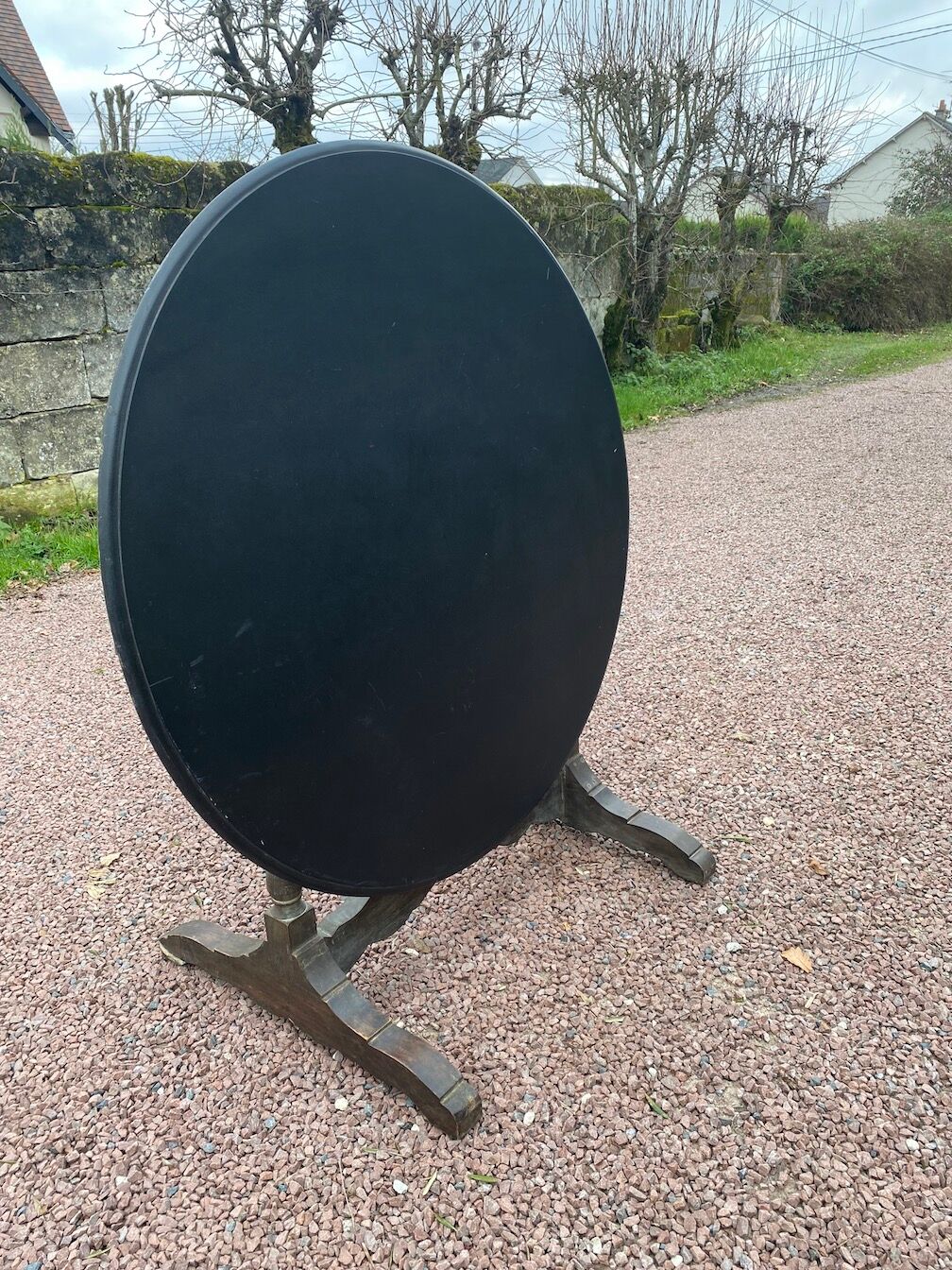 Oak winegrower's table