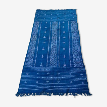 Tapis kilim bleu marocain berbère en pure laine fait à la main