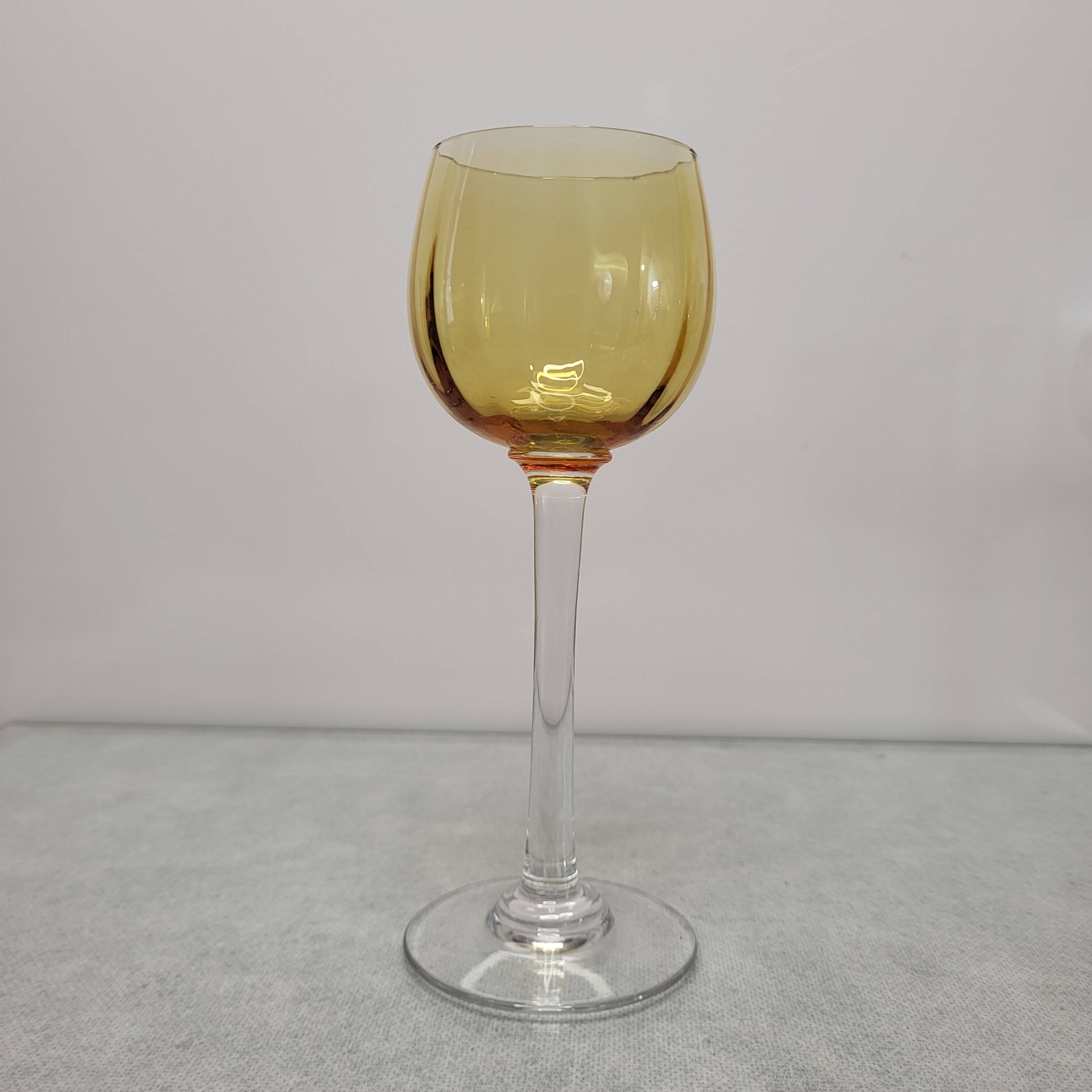 6 verres à vin ambrés en cristal