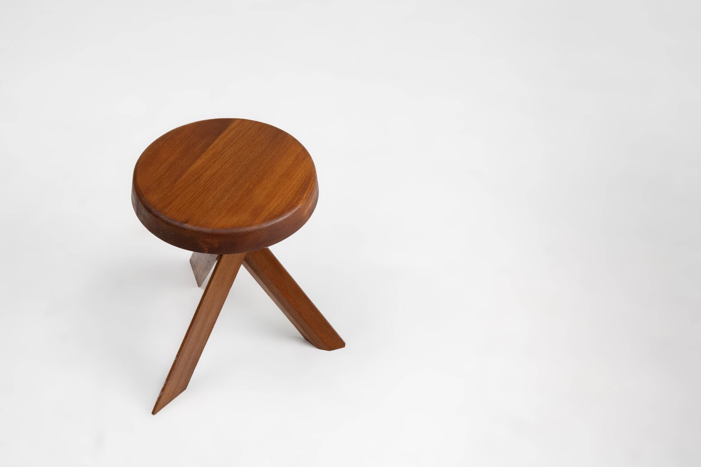 Iconic Pierre Chapo model S31 stool in elm wood, France 1974