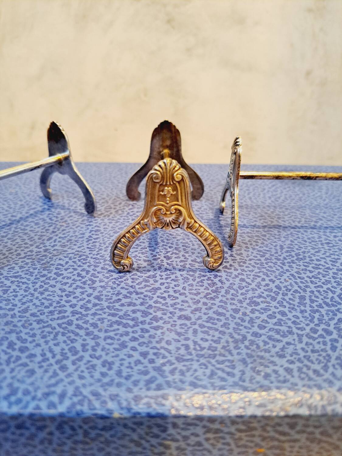 Boulnger 12-piece silver-plated knife holder set