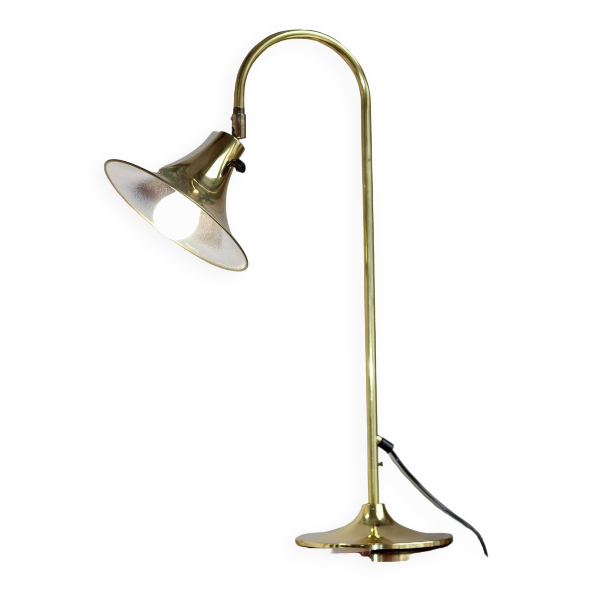 Table lamp in brass designed by Börje Claes for Norlett Elit. Approximately 1960s, Sweden.