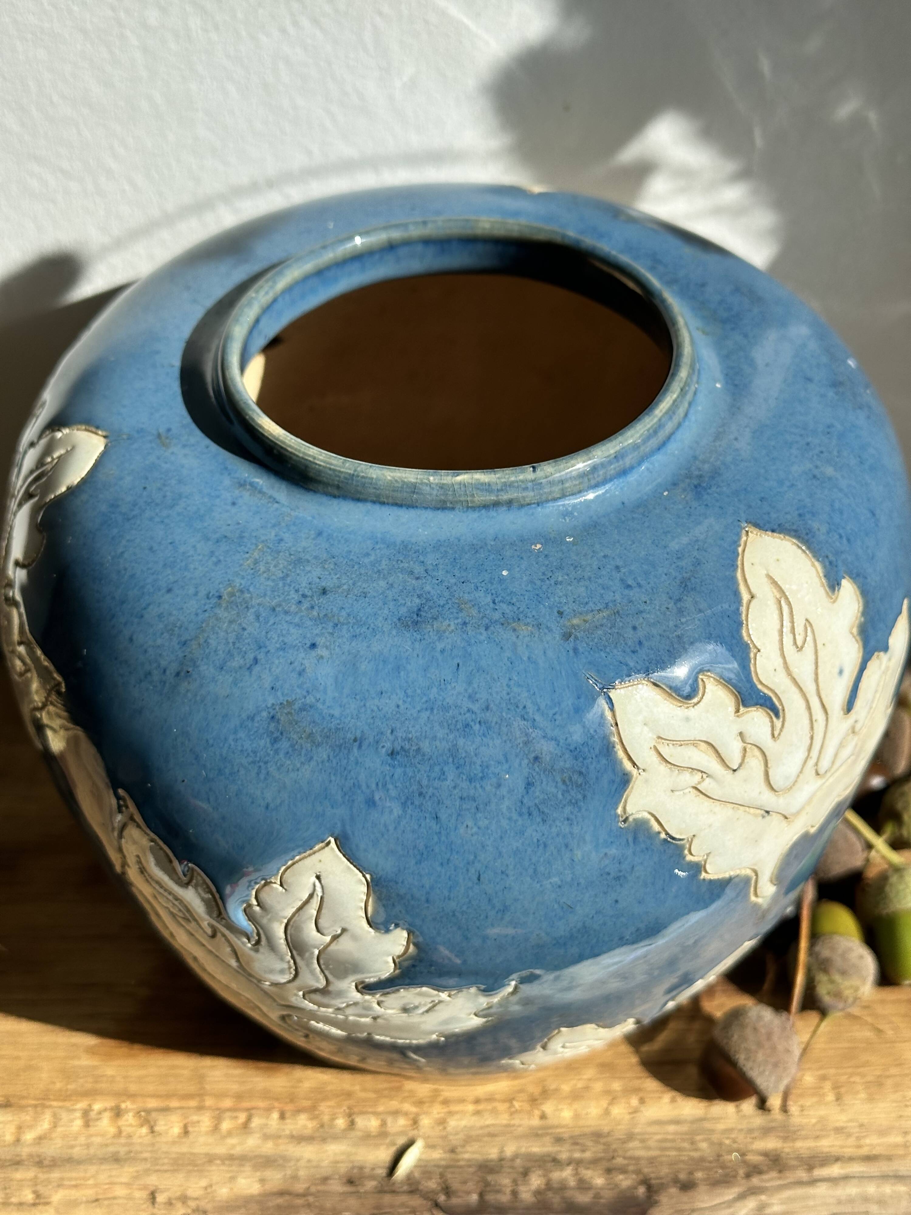 Cloche à fromage ou gâteau en porcelaine de Wedgwood, XXe