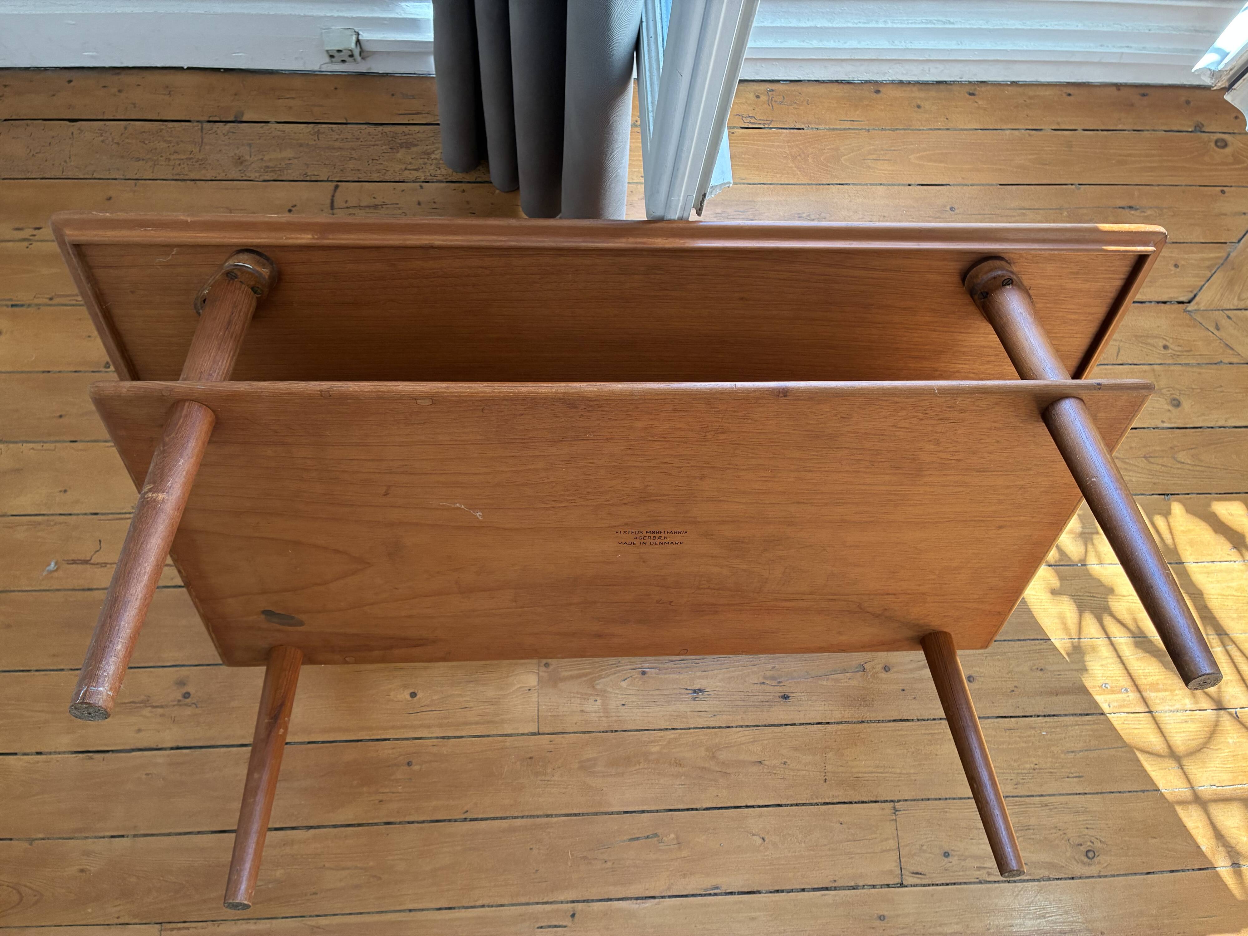Table basse éditée par Elsteds Mobelfabrik Agerbaek