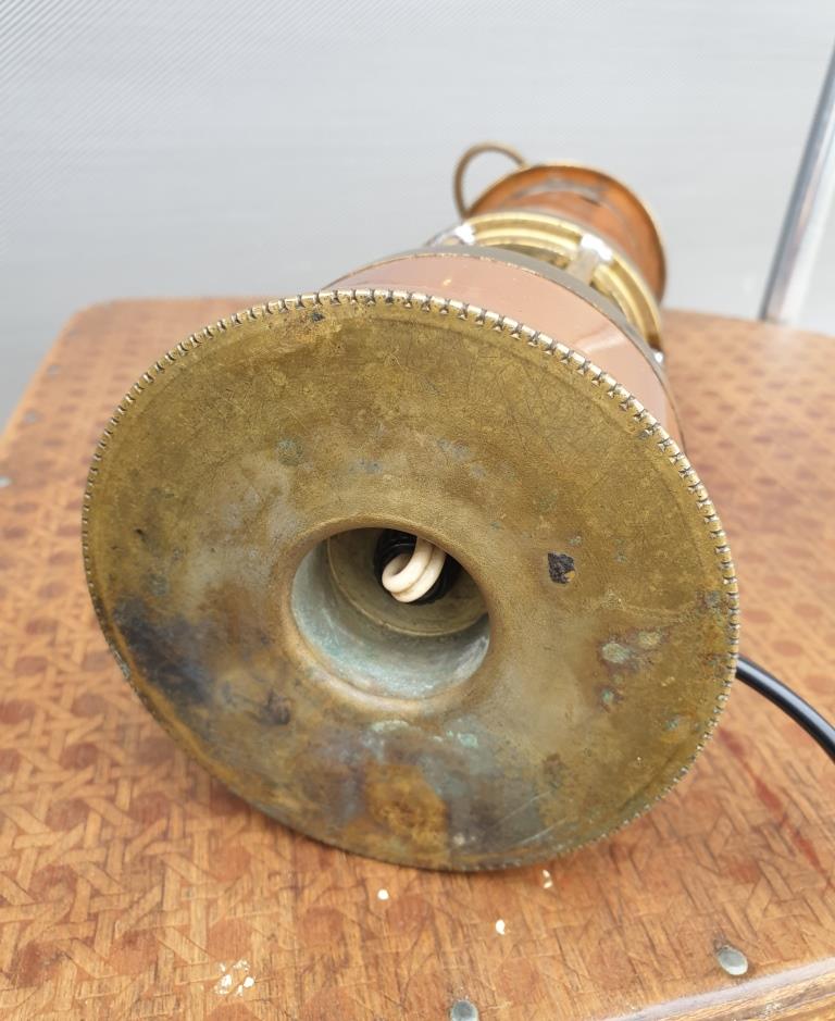 Electrified miner's lantern 178