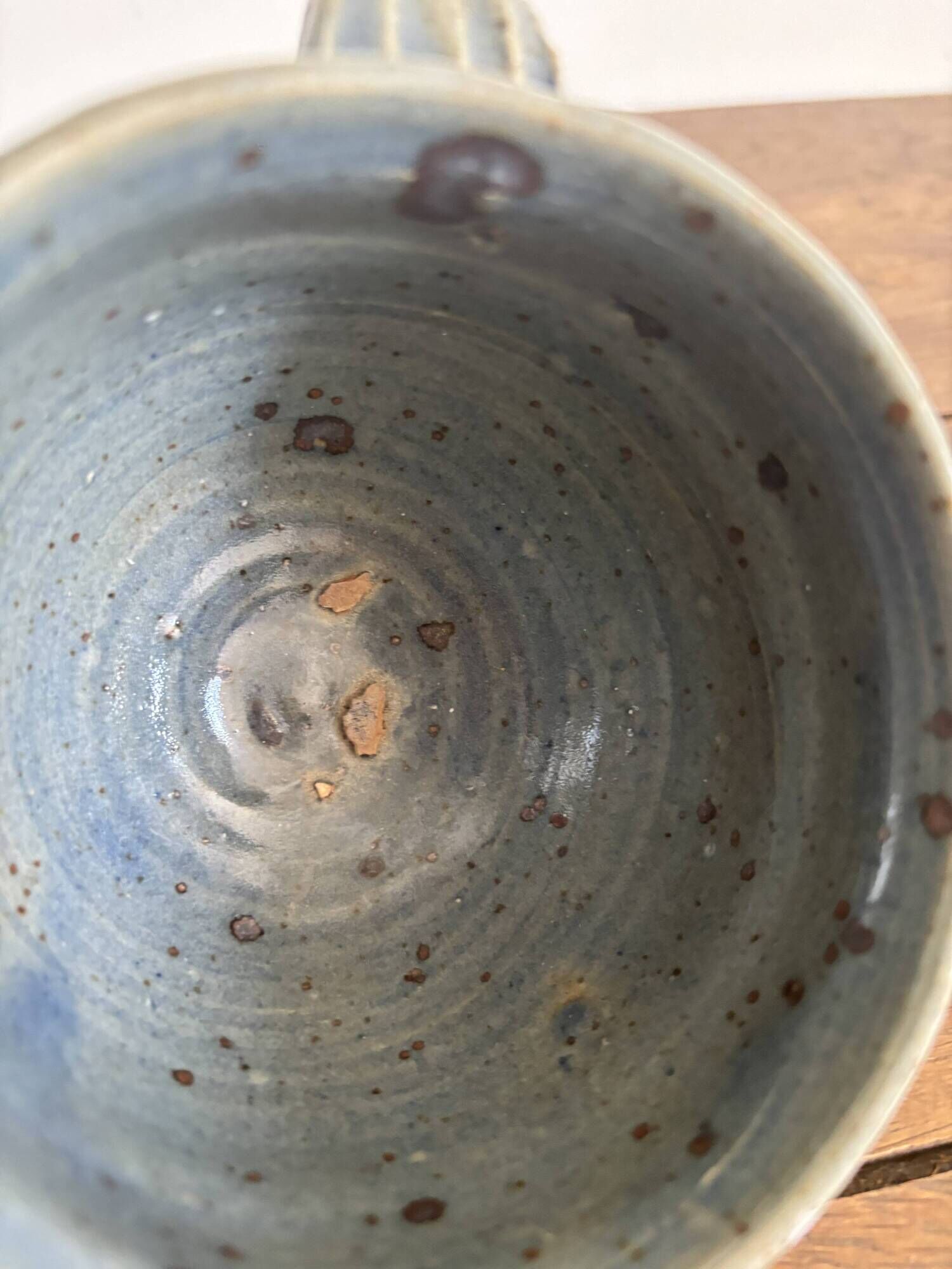 Grande tasse en grès Pierre Digan – bleu gris et terre cuite