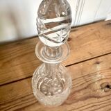 Small carafe and its chiseled glass stopper