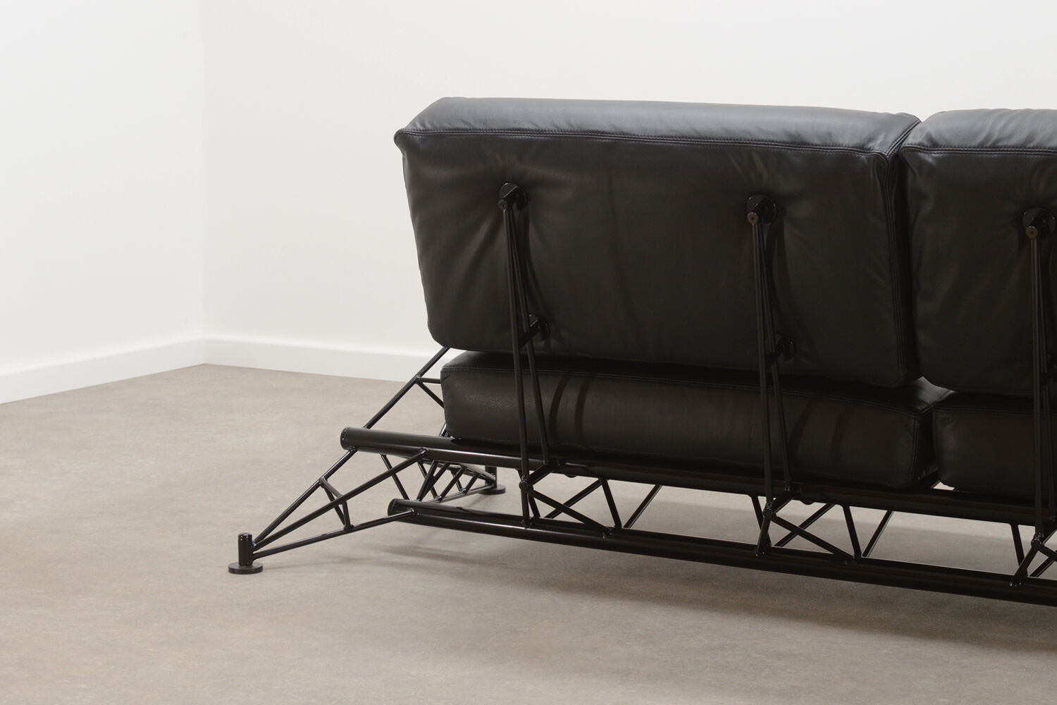 Wing sofa by Roy Fleetwood for Vitra 80