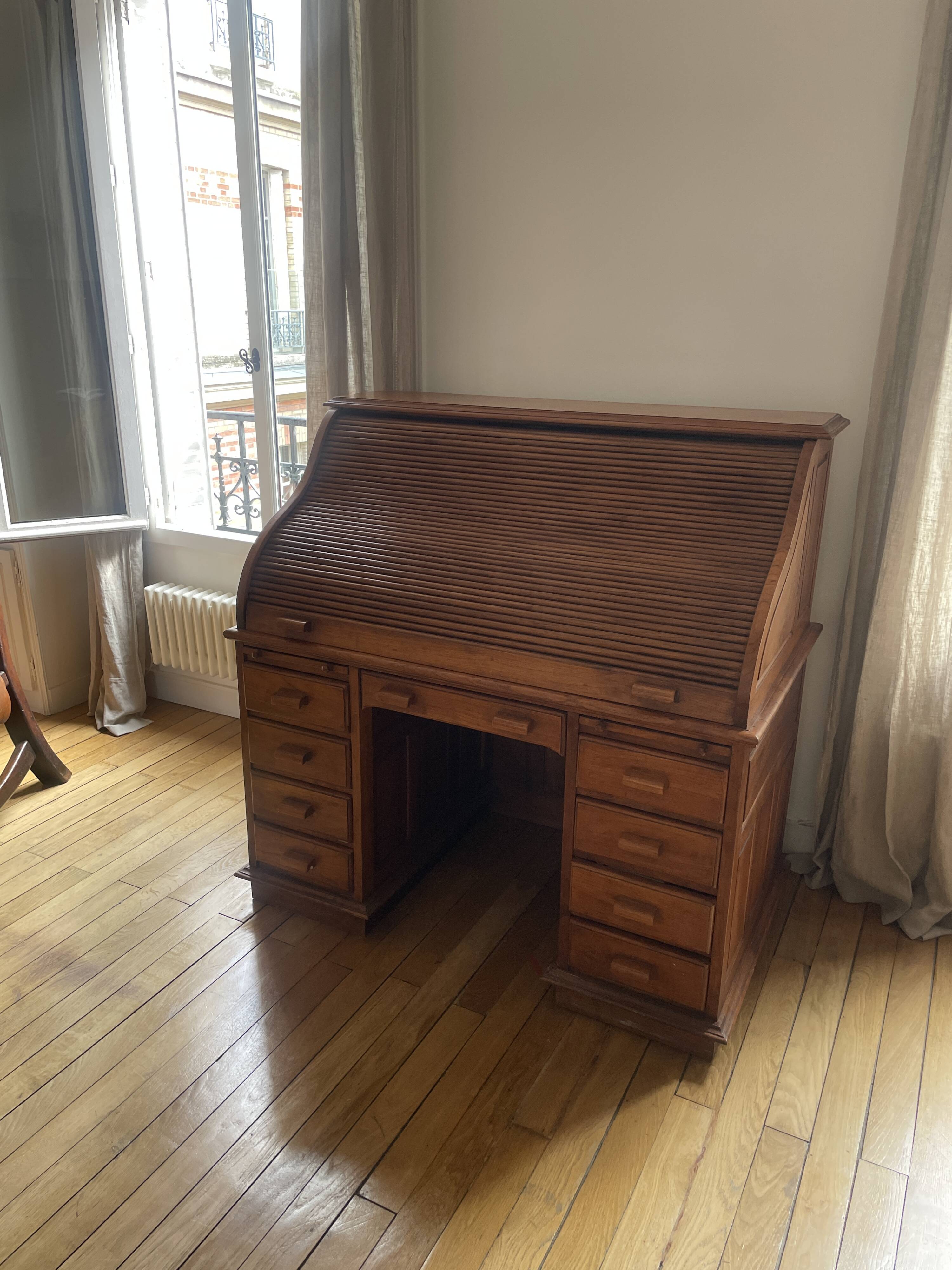 Antique American desk with curtain – original model from the 1920s/30s.