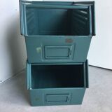 Metal beaked lockers