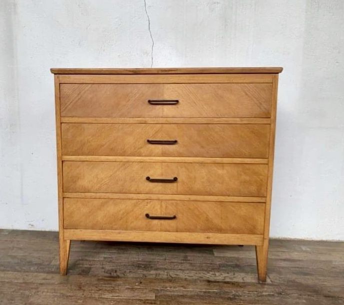 4-drawer chest of drawers in vintage light oak from the 1950s