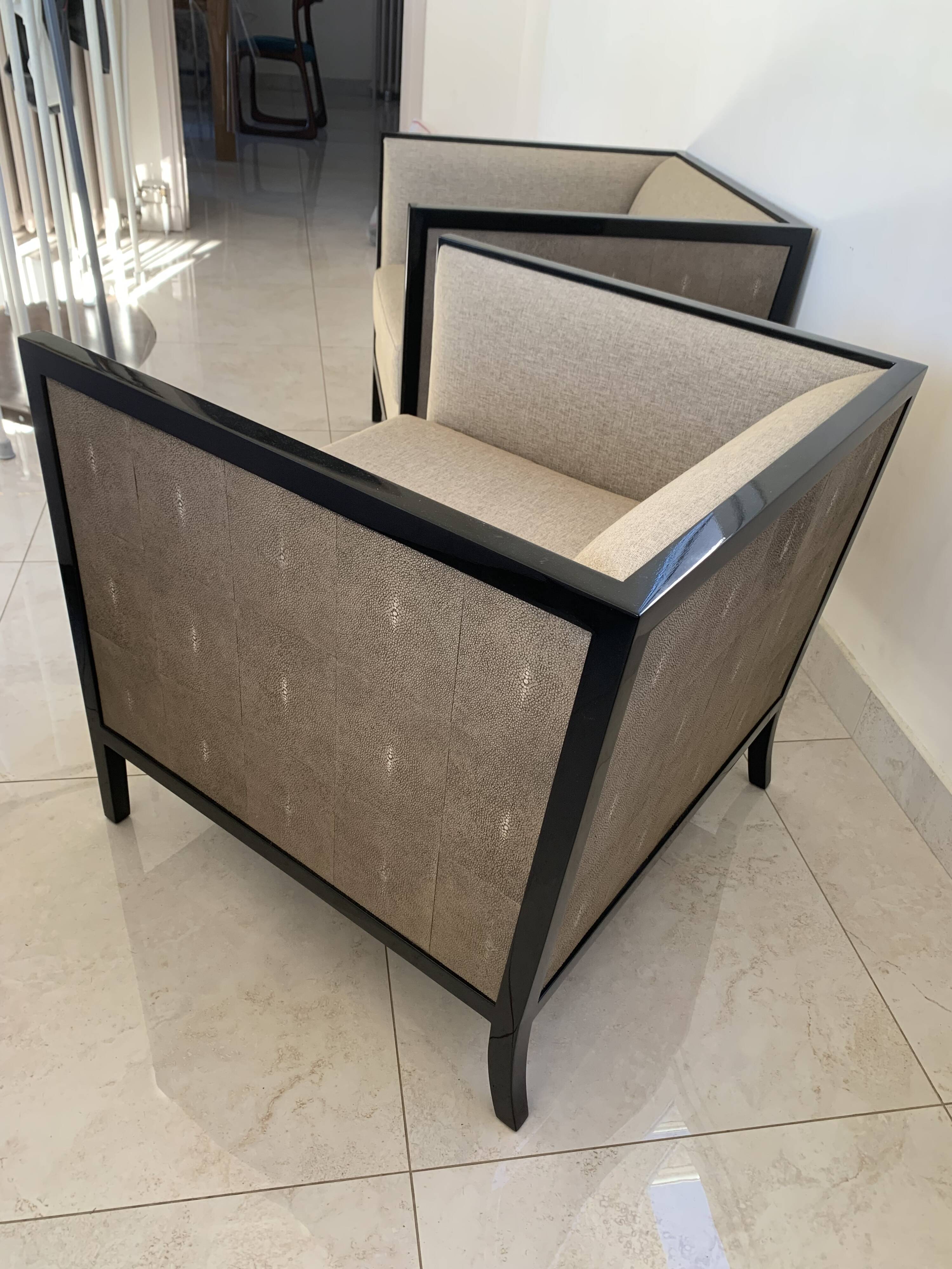 Luxury mahogany and fabric armchair Casa Padrino
