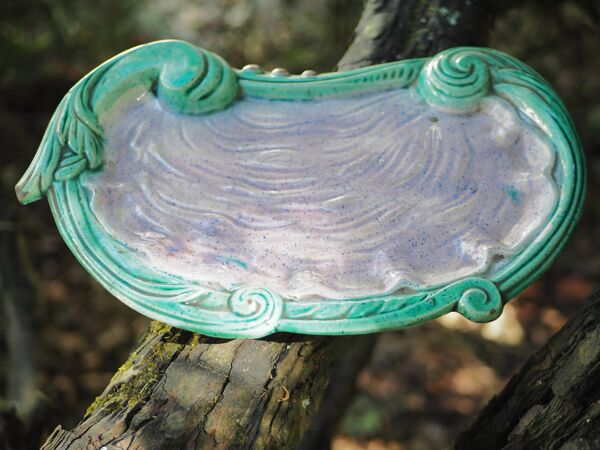 Plat turquoise et violet évoquant une huitre - Art Nouveau - fin 19ème