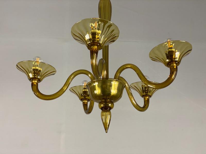 Venetian Chandlier in Murano glass of yellow color amber, 5 arms of light