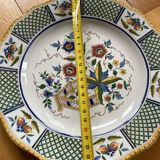 Sarreguemines plate with Montmorency decor