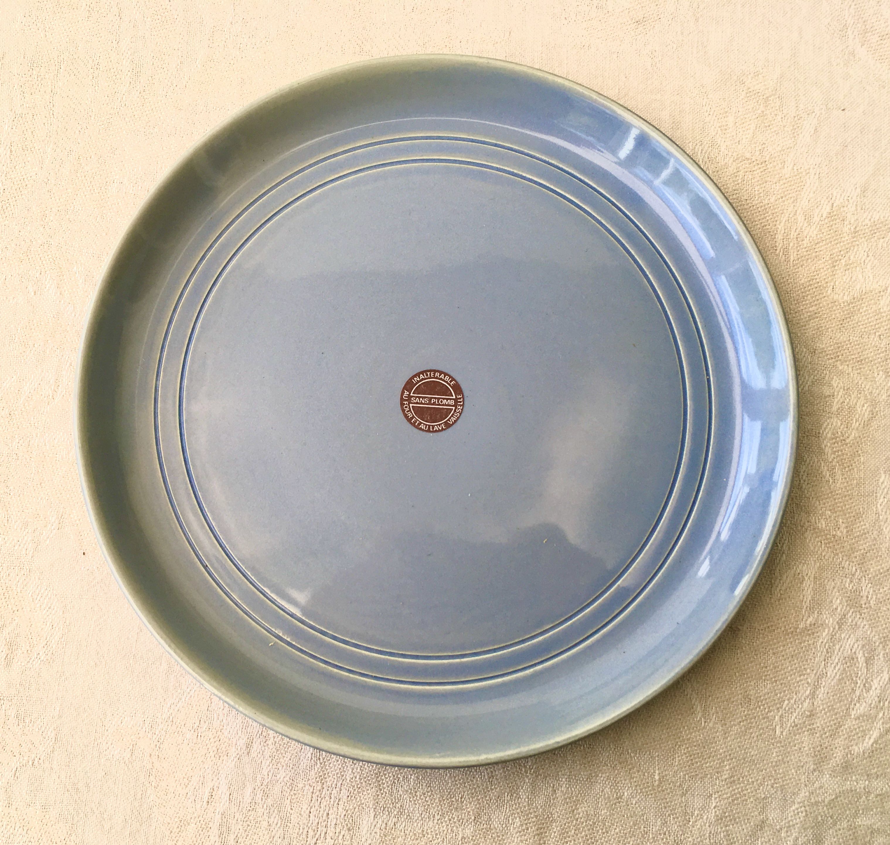 Service lavender blue sandstone plates