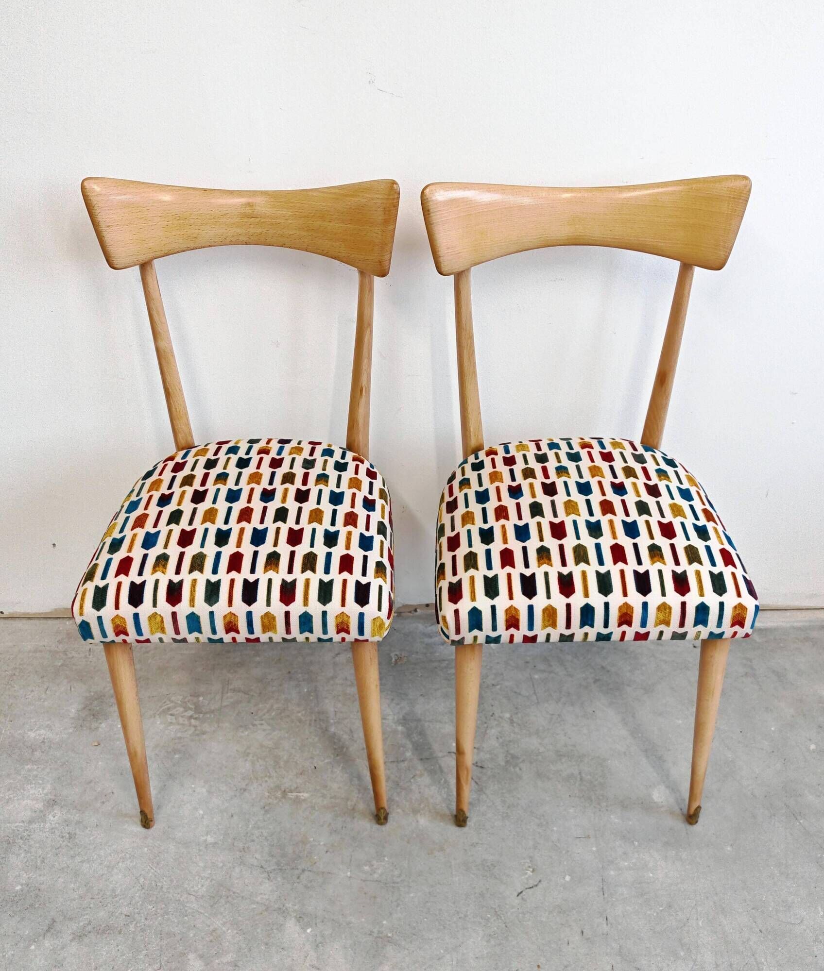 Set of 4 Mid-Century Modern Bowtie dining chairs by Ico Parisi