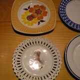 Set of 6 different dessert plates