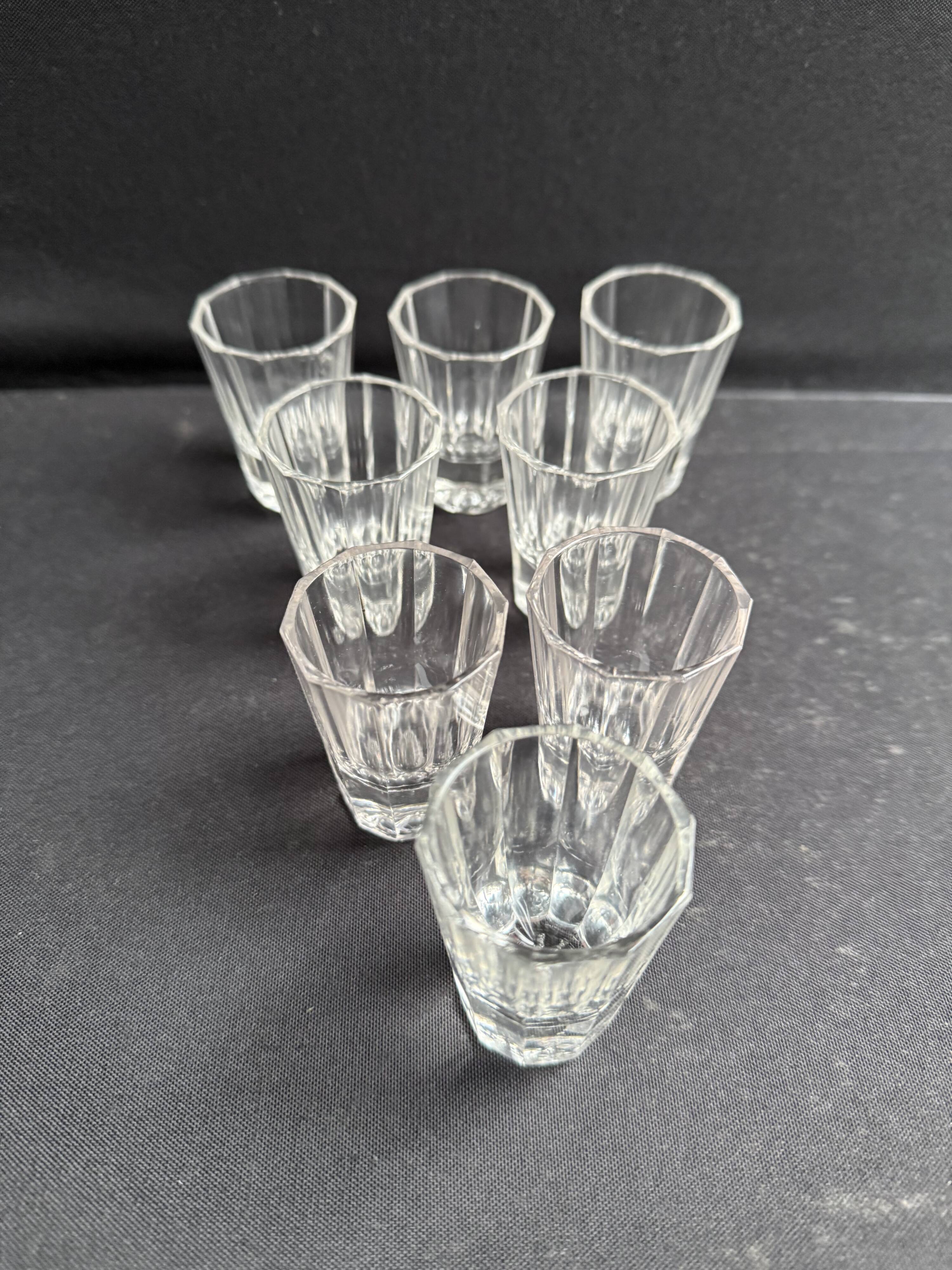 8 Liqueur Glasses – Blown and Cut Crystal