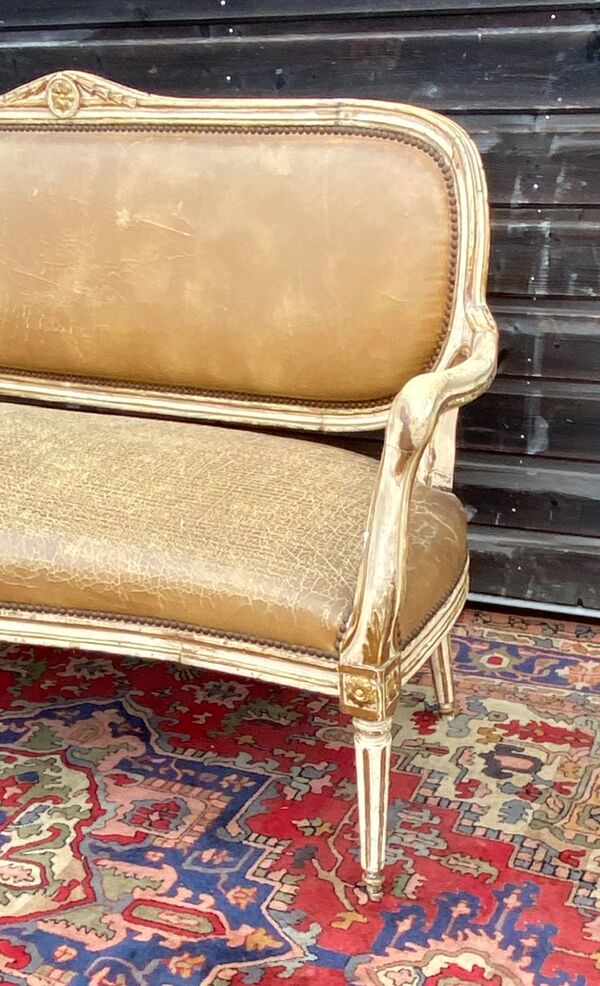 Banquette en bois laqué d’époque Louis XVI travail Italien