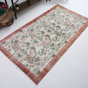 Coral red farmhouse floral rug 206x112cm