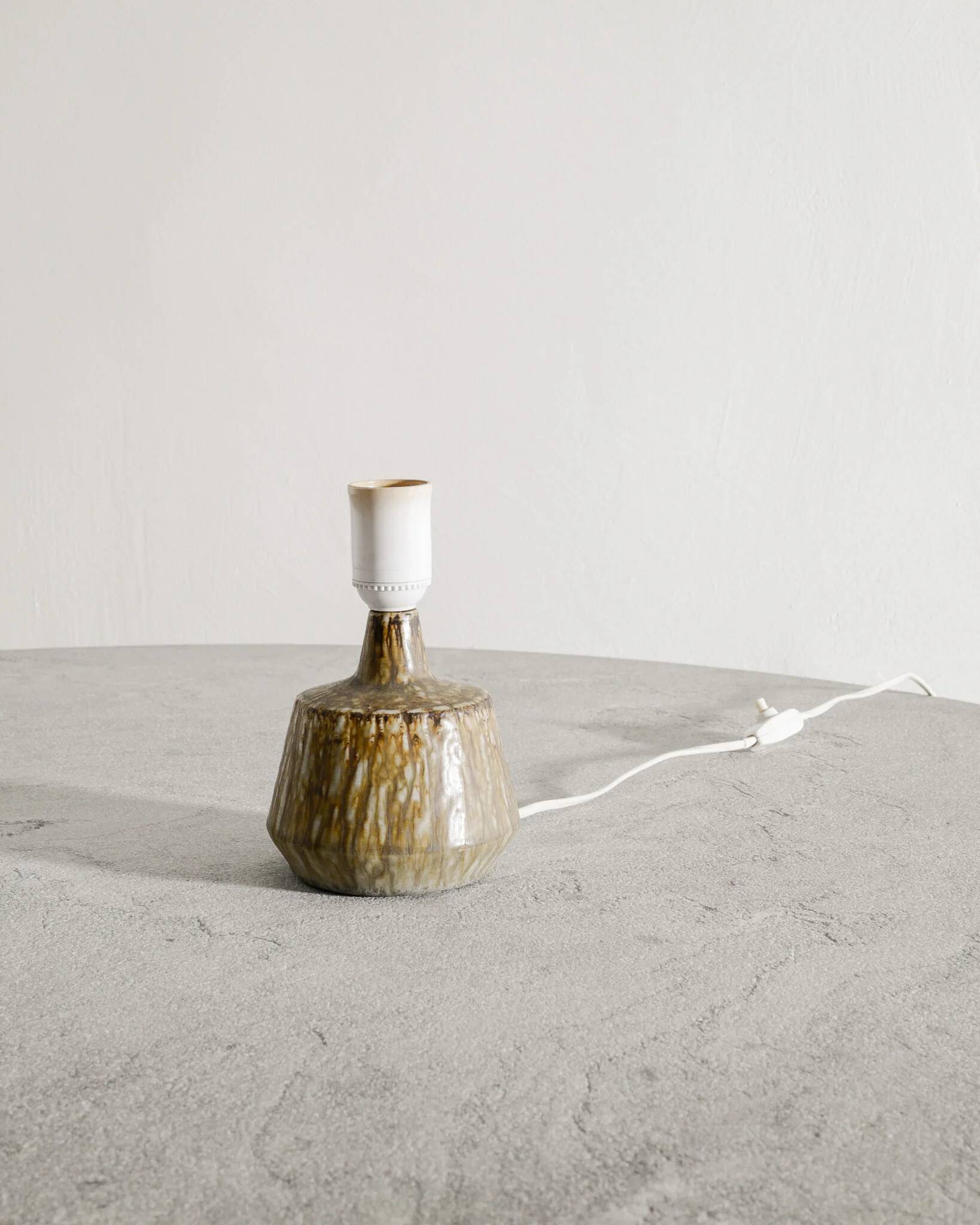 Swedish Mid Century Ceramic Rubus Table Desk Lamp by Gunnar Nylund, 1950s