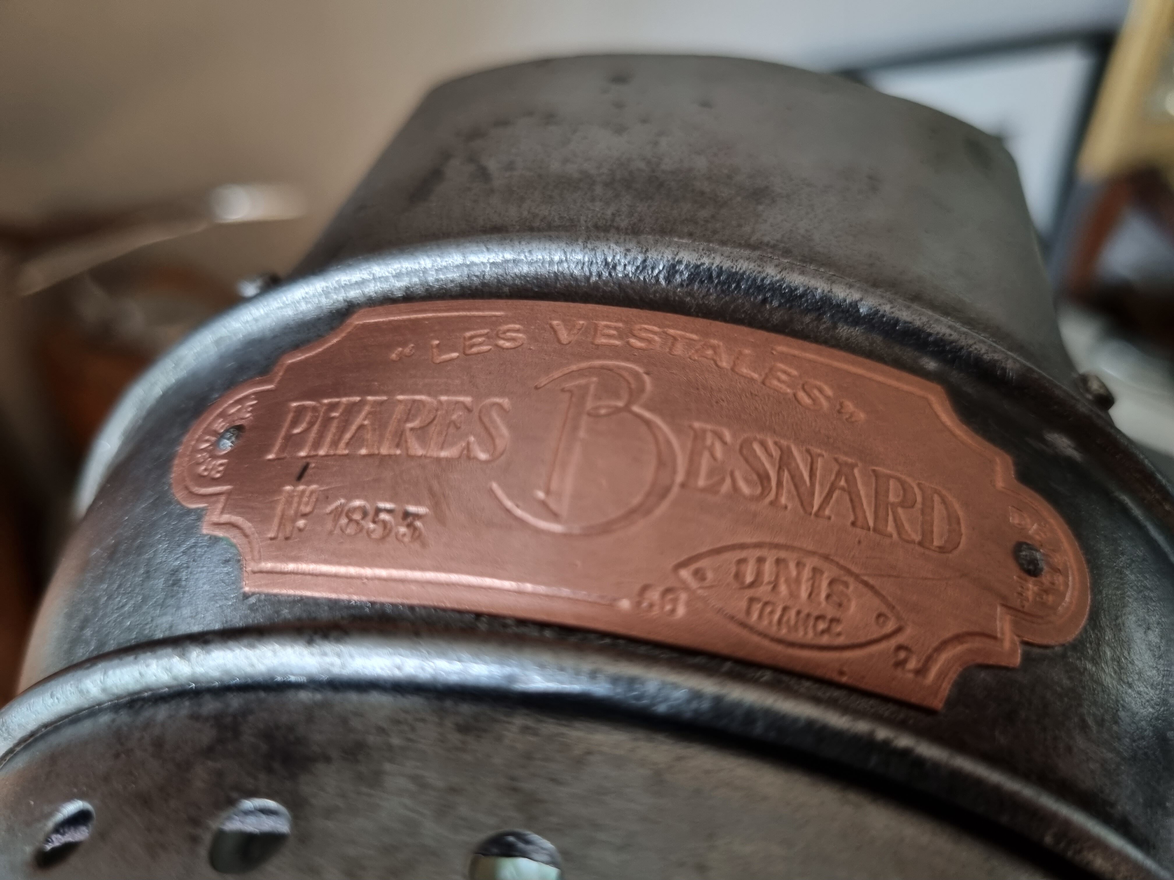 Former tripod projector, Besnard Paris, ca. 1910