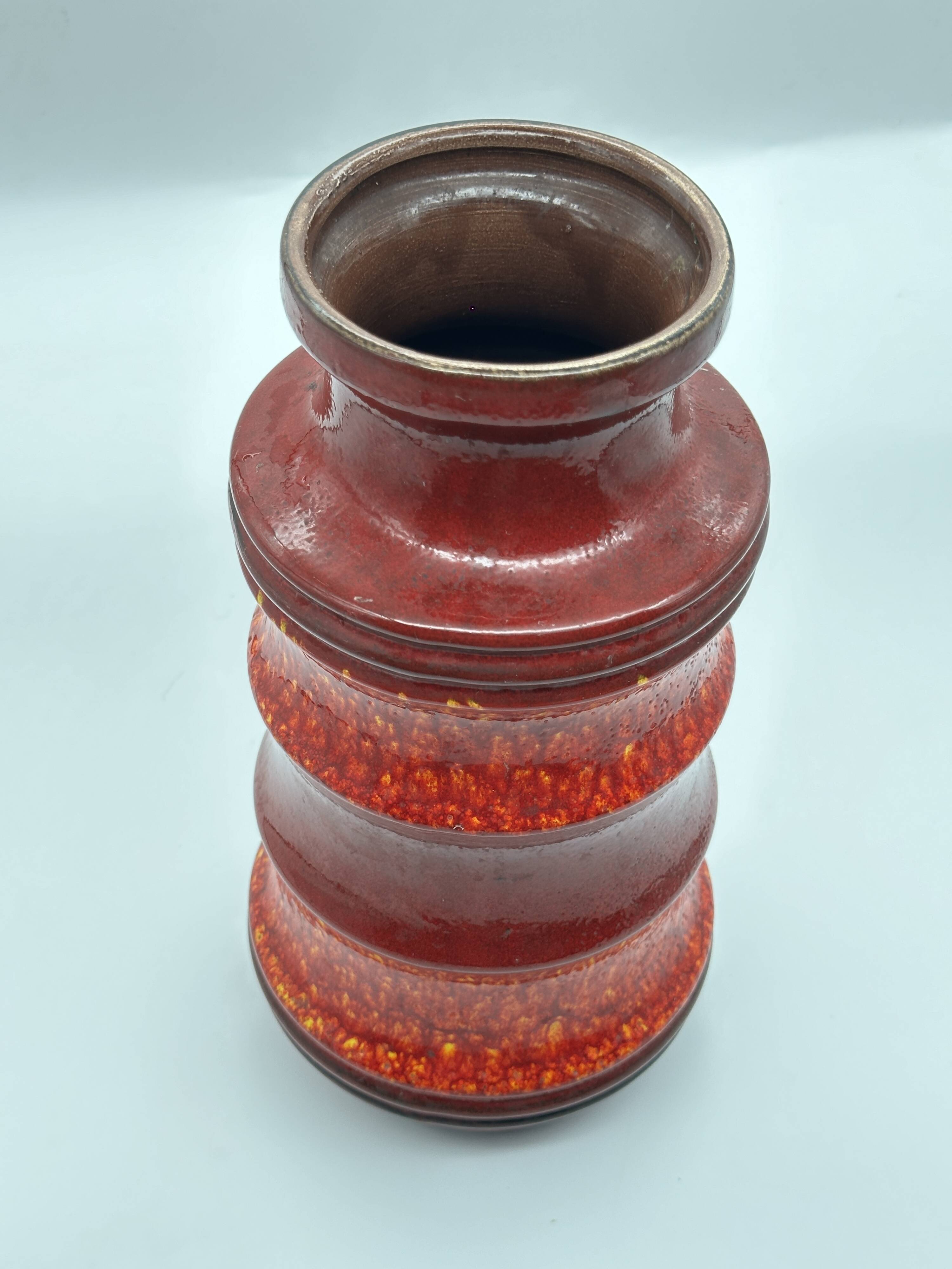 Red vase pagoda ceramic w. germany 266-28/space age vintage, 1970s