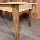 Farm table
