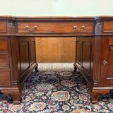 Classic English desk with green leather