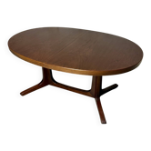Large oval Baumann table in rosewood from the 1960s.