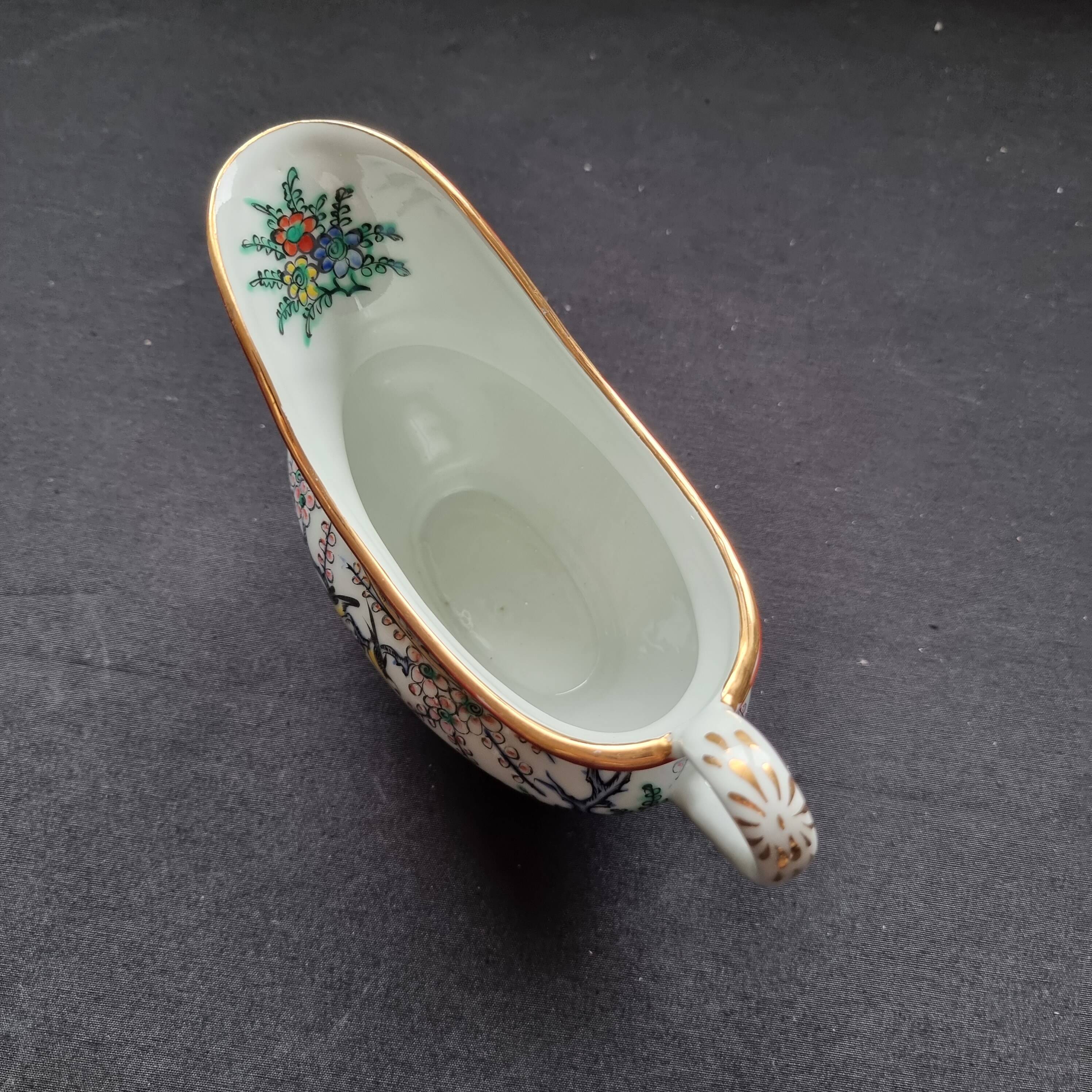 Saucière en porcelaine de Macao (1971) - Authentique pièce vintage peinte à