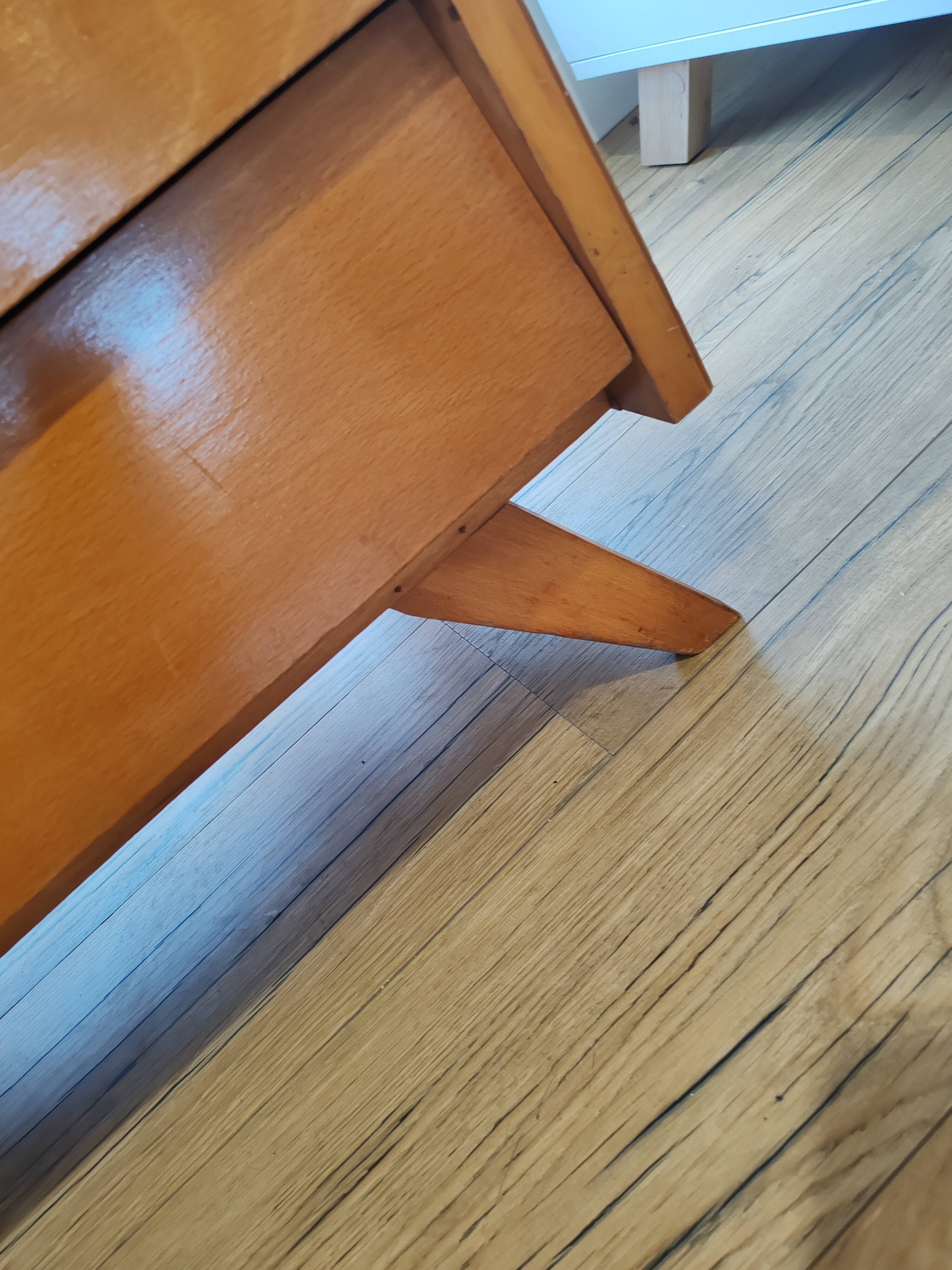 Commode vintage