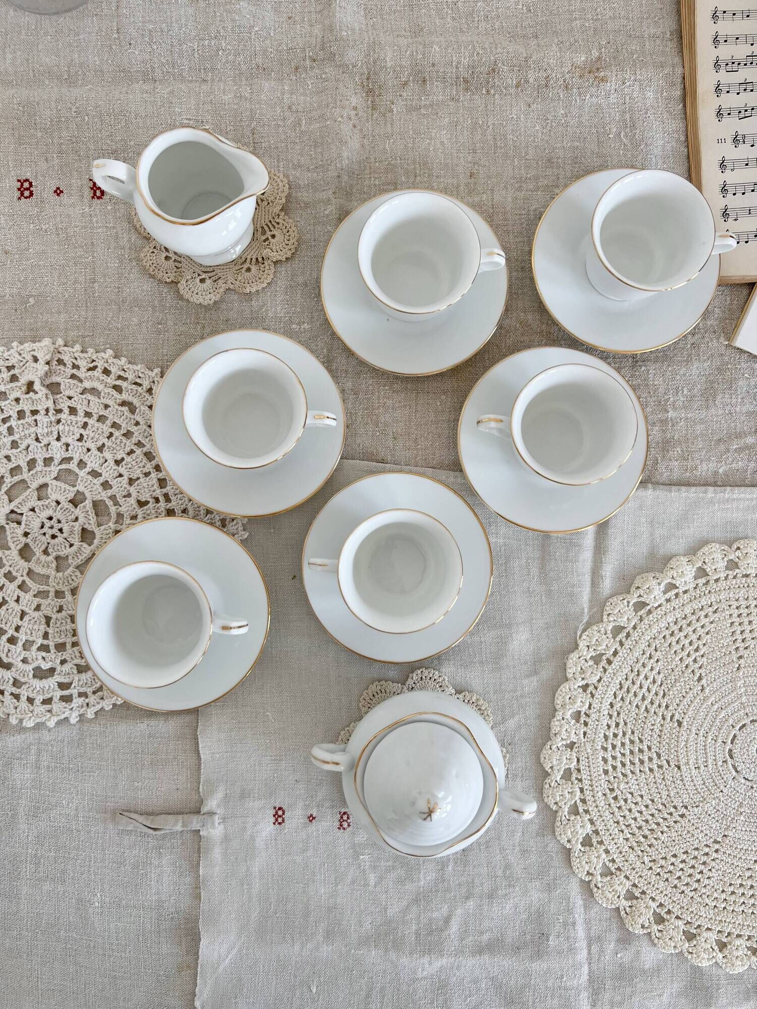 Vintage porcelain tea/coffee service with gold edging for 6 people, sugar bowl and milk jug
