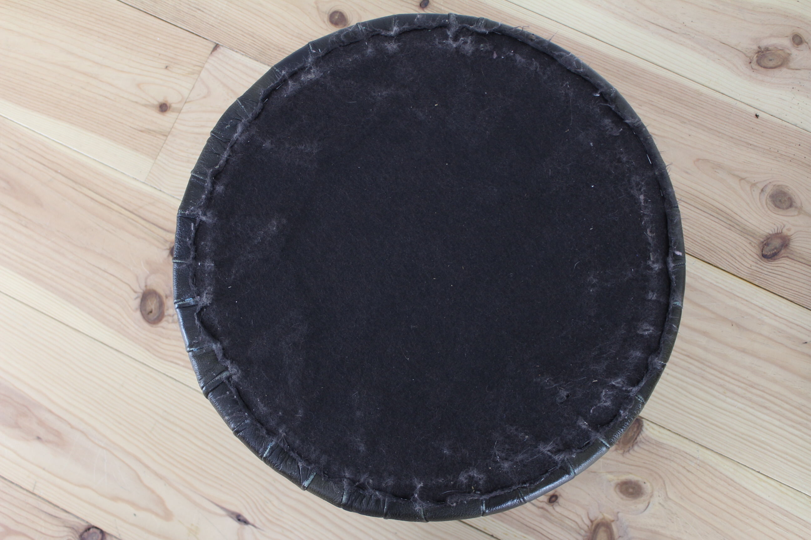 Ottoman chest of Sede round in 70's leather patchwork