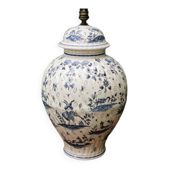 Potiche lamp base, in Moustiers earthenware, 18th century