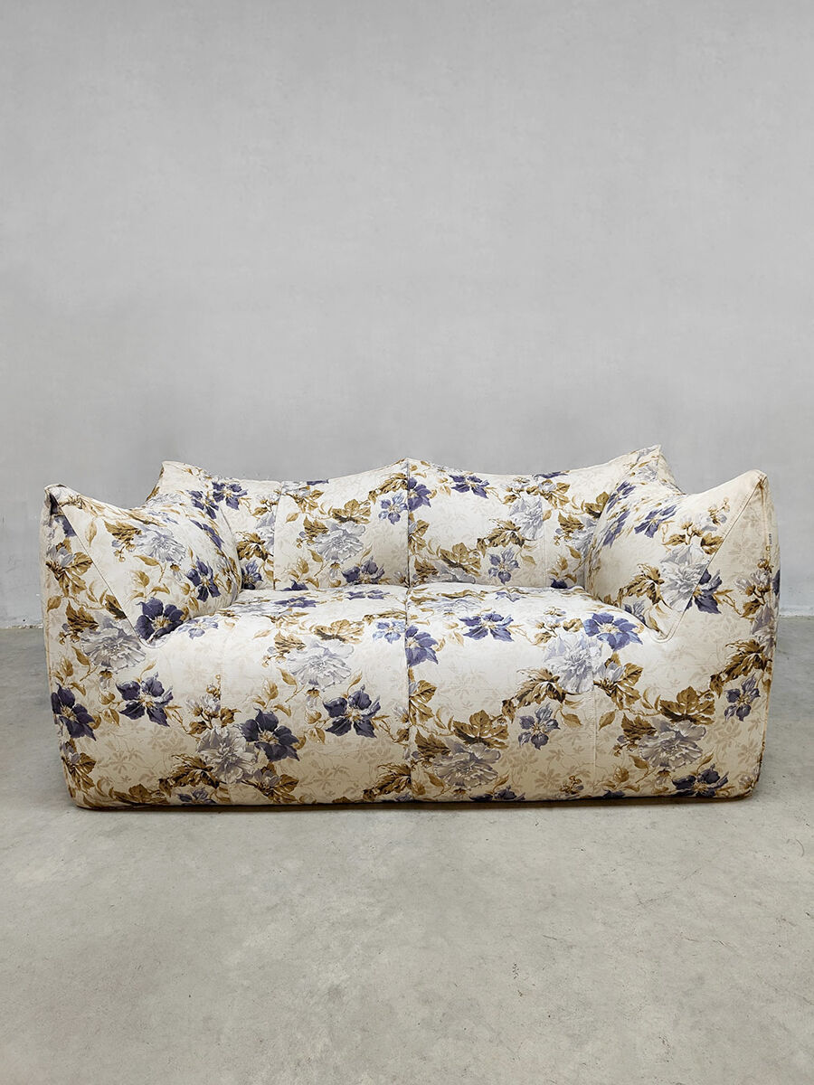 Vintage 'Le Bambole' sofa Mario Bellini B&B Italia 'Flowers'